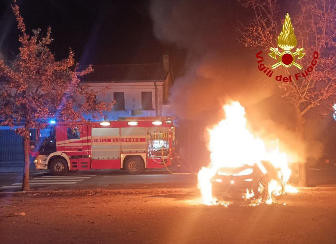 Foto dell'incendio