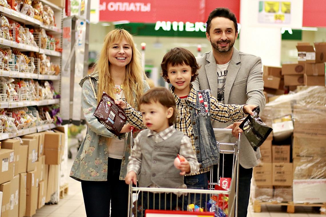 Carta Acquisti 2025: 80 euro per le spese e le bollette, ecco chi può beneficiarne