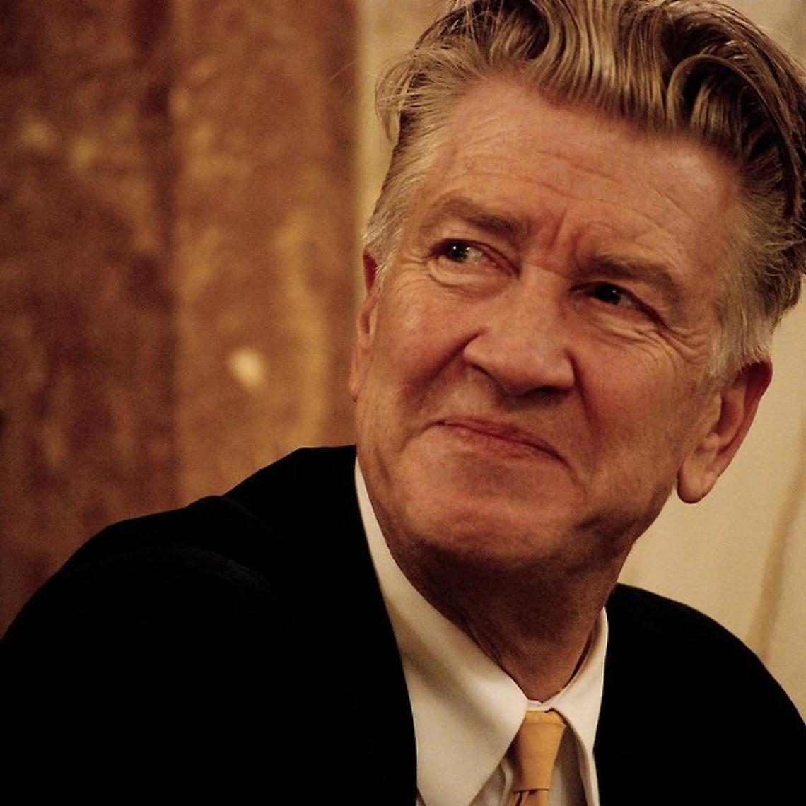 David Lynch: L'Addio a un Maestro del Cinema Surrealista