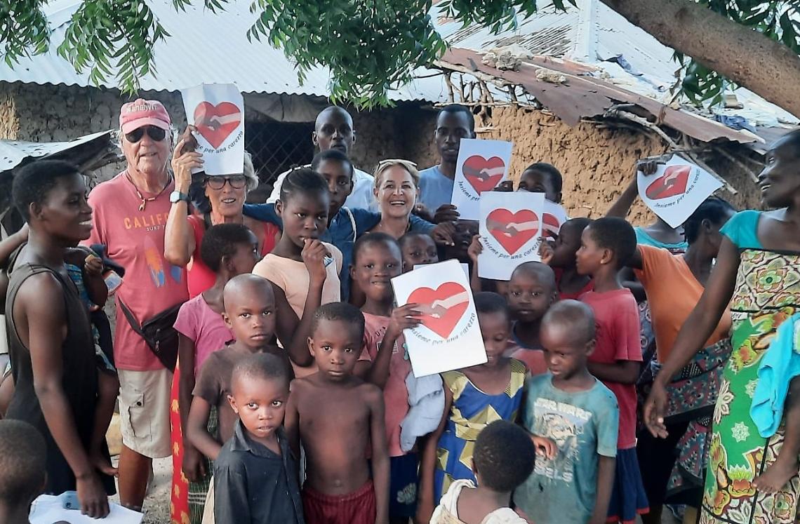 Bottrighe, Insieme per una carezza in Kenya