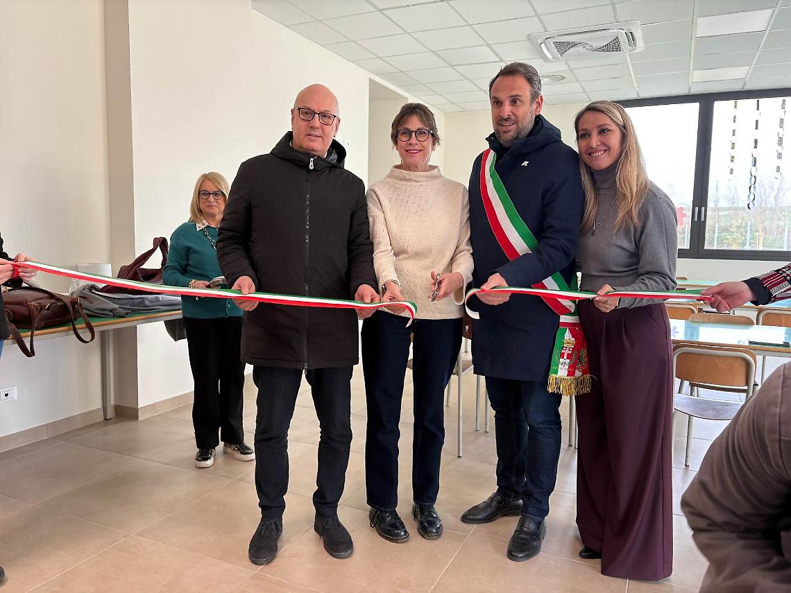 Foto taglio nastro