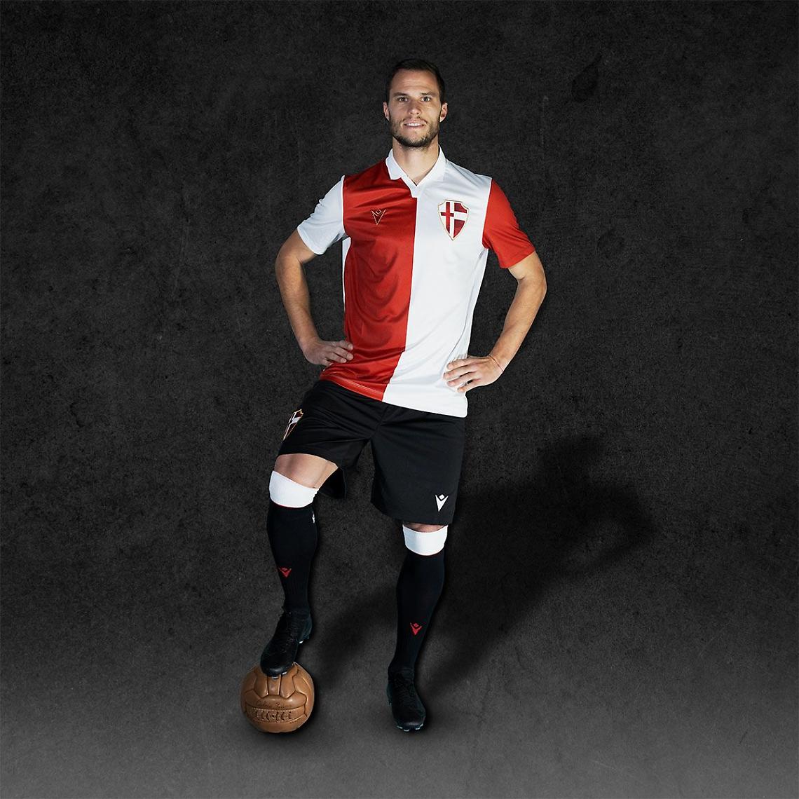 Il Calcio Padova celebra 115 anni con una maglia speciale
