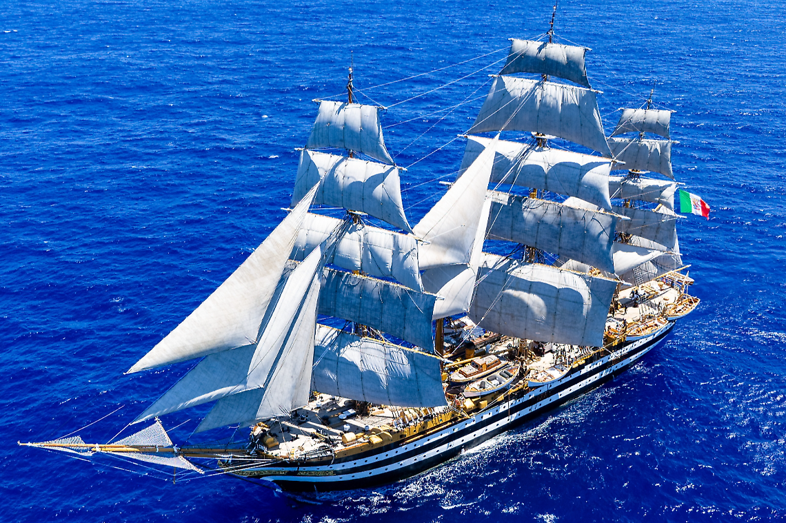 Nave Scuola Italiana