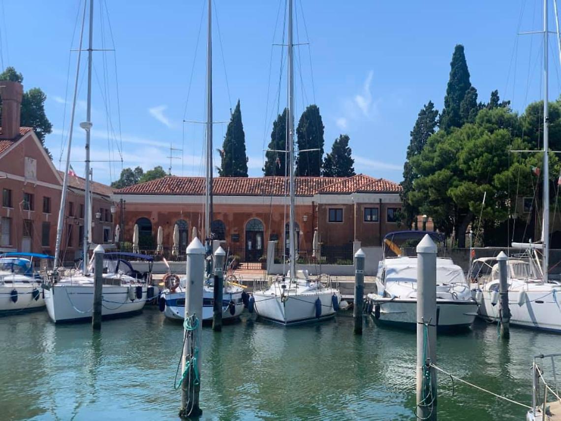 Il San Giorgio Café di Venezia riapre: un anno di gusto, cultura e tradizione