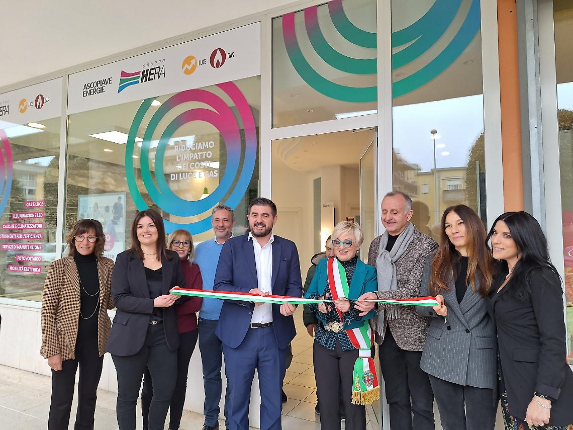 Montecchio Maggiore: inaugurata la nuova sede dello sportello Hera