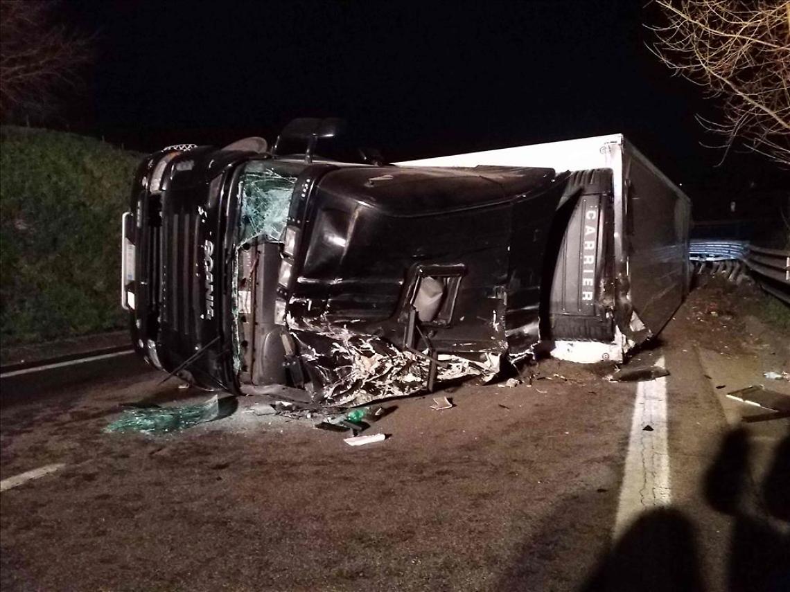 Tre incidenti in poche ore sulle strade rodigine e bresciane: un ciclista è in fin di vita 