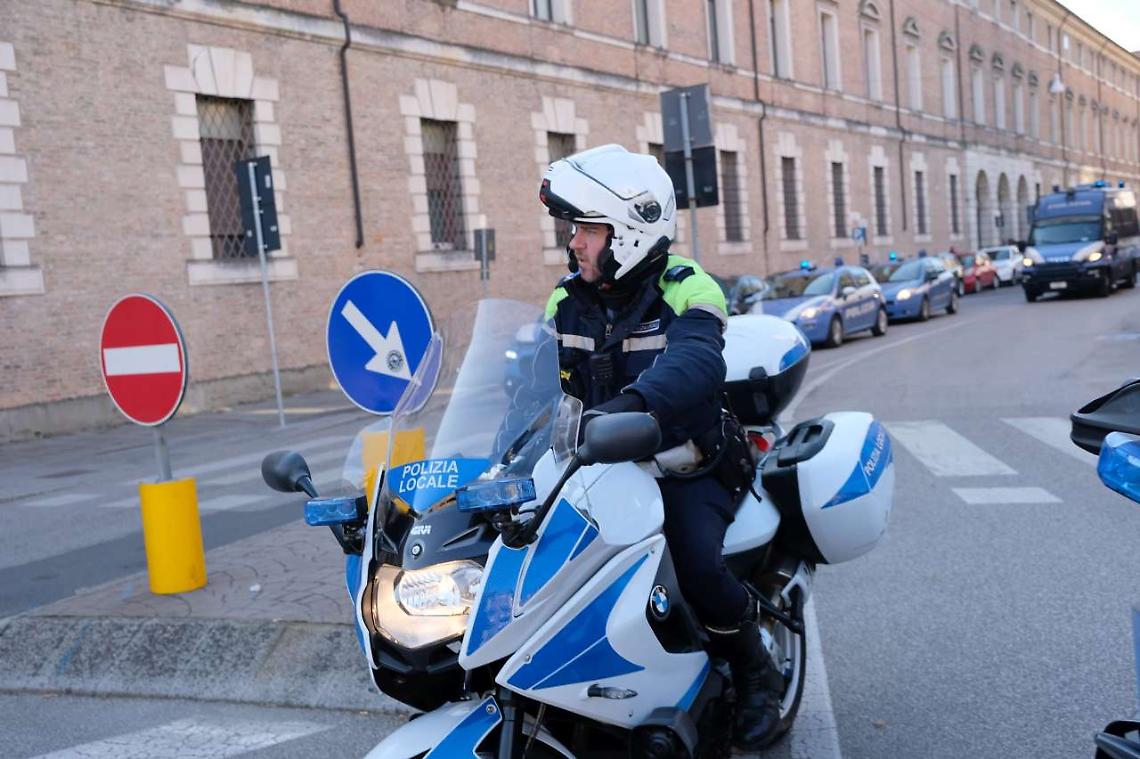 Padova, investe un agente dopo un inseguimento della Polizia: denunciato 