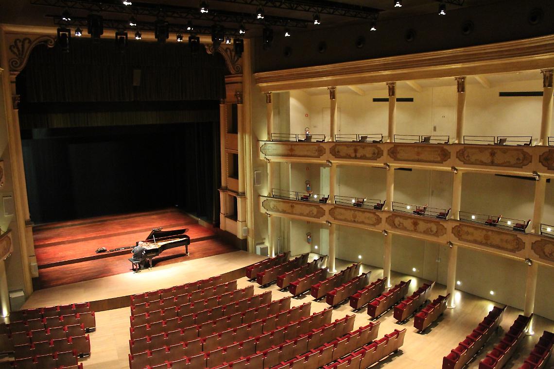 Verona, "Serate d'Autore" al Teatro Ristori: incontri con grandi nomi della cultura italiana