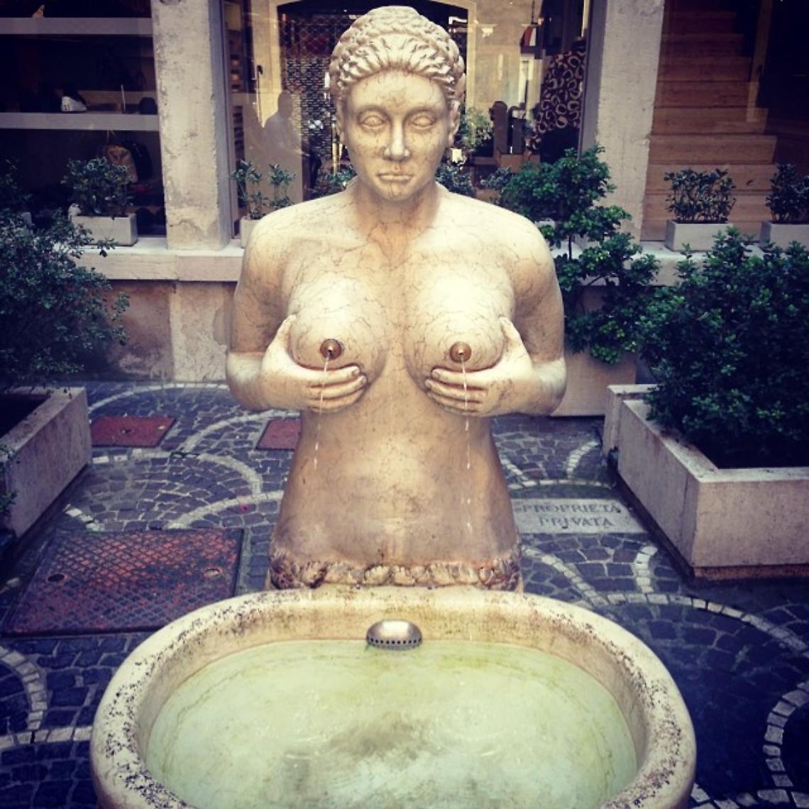 La Fontana delle Tette: storia, tradizione e curiosità di un simbolo trevigiano
