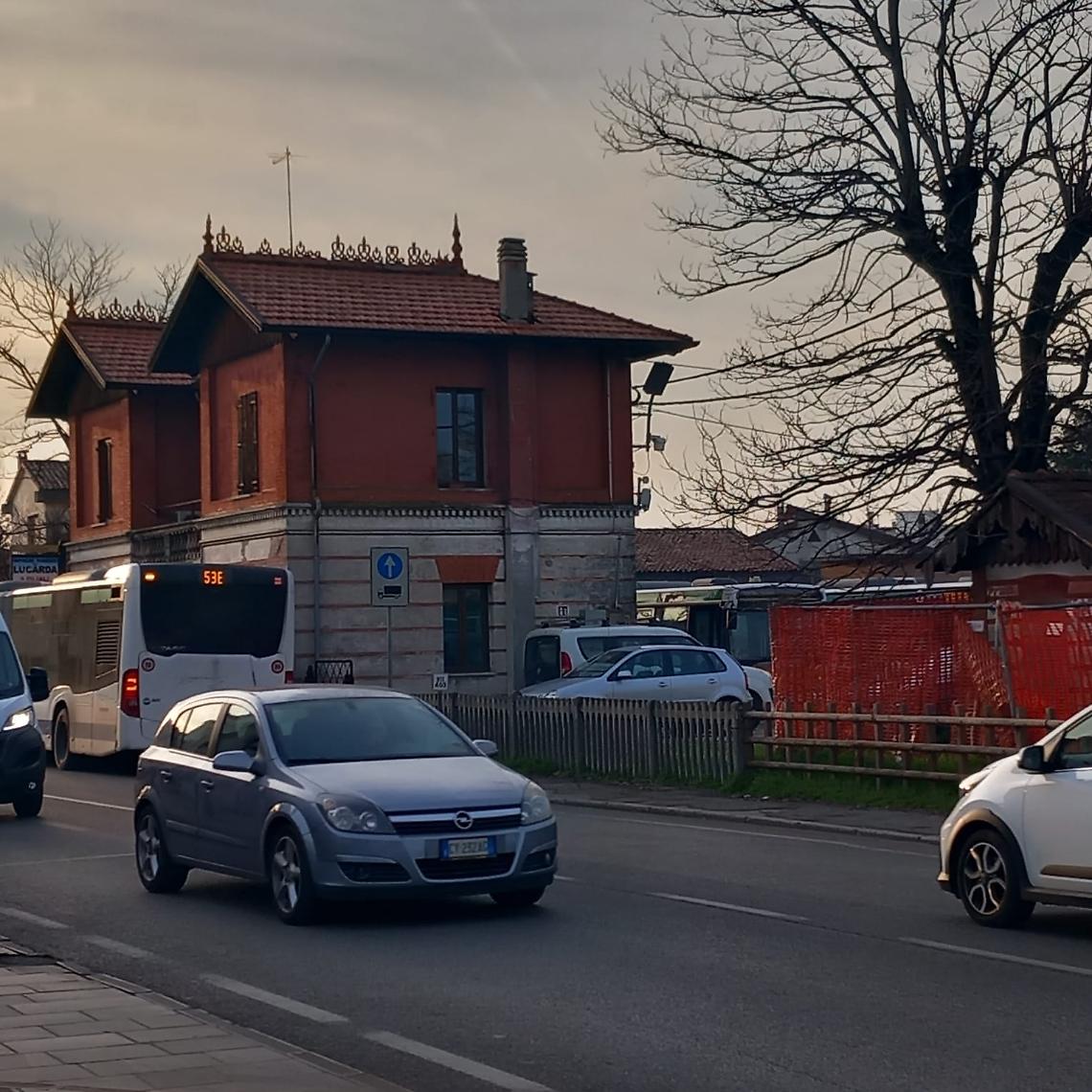 “Il traffico pesante va portato fuori dal centro del paese”