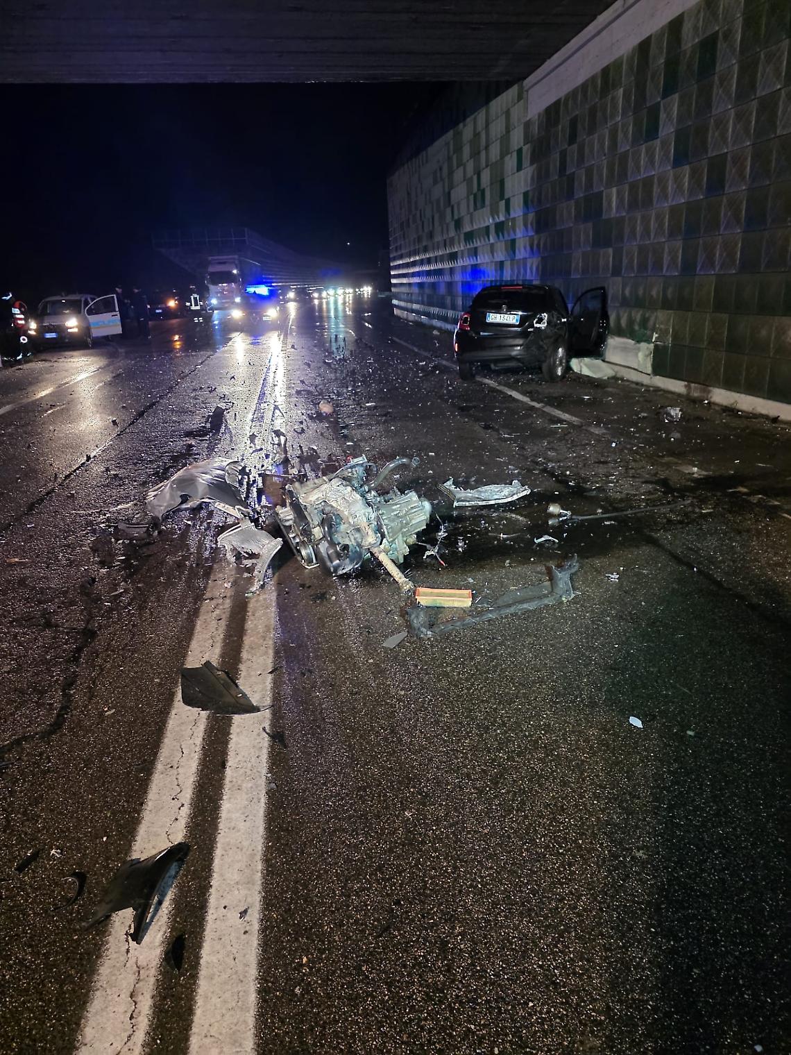 Schianto frontale sulla Feltrina: un ferito in gravi condizioni 