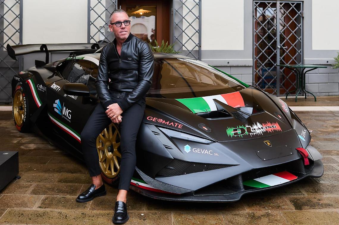 Il pilota noalese Cristian Bortolato svela la sua Lamborghini 