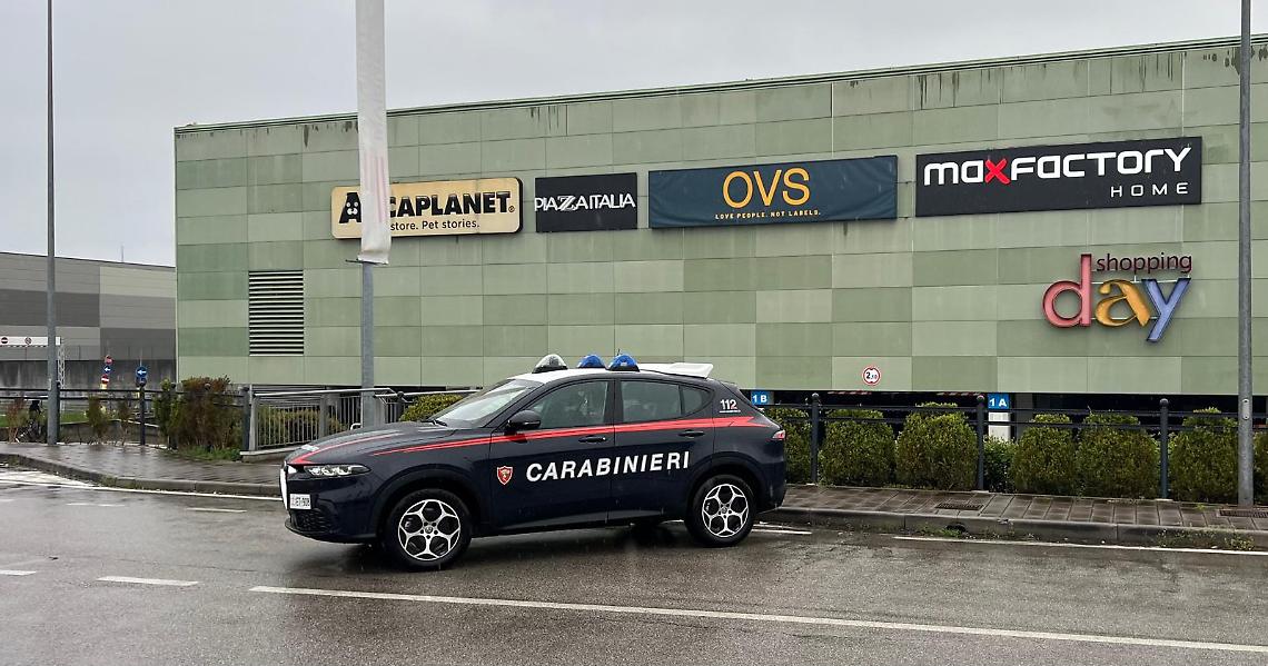 Castelfranco, finge un tamponamento e truffa un pensionato: arrestato 