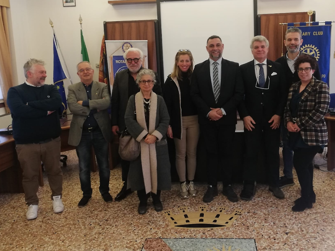 Rosolina : rotary
