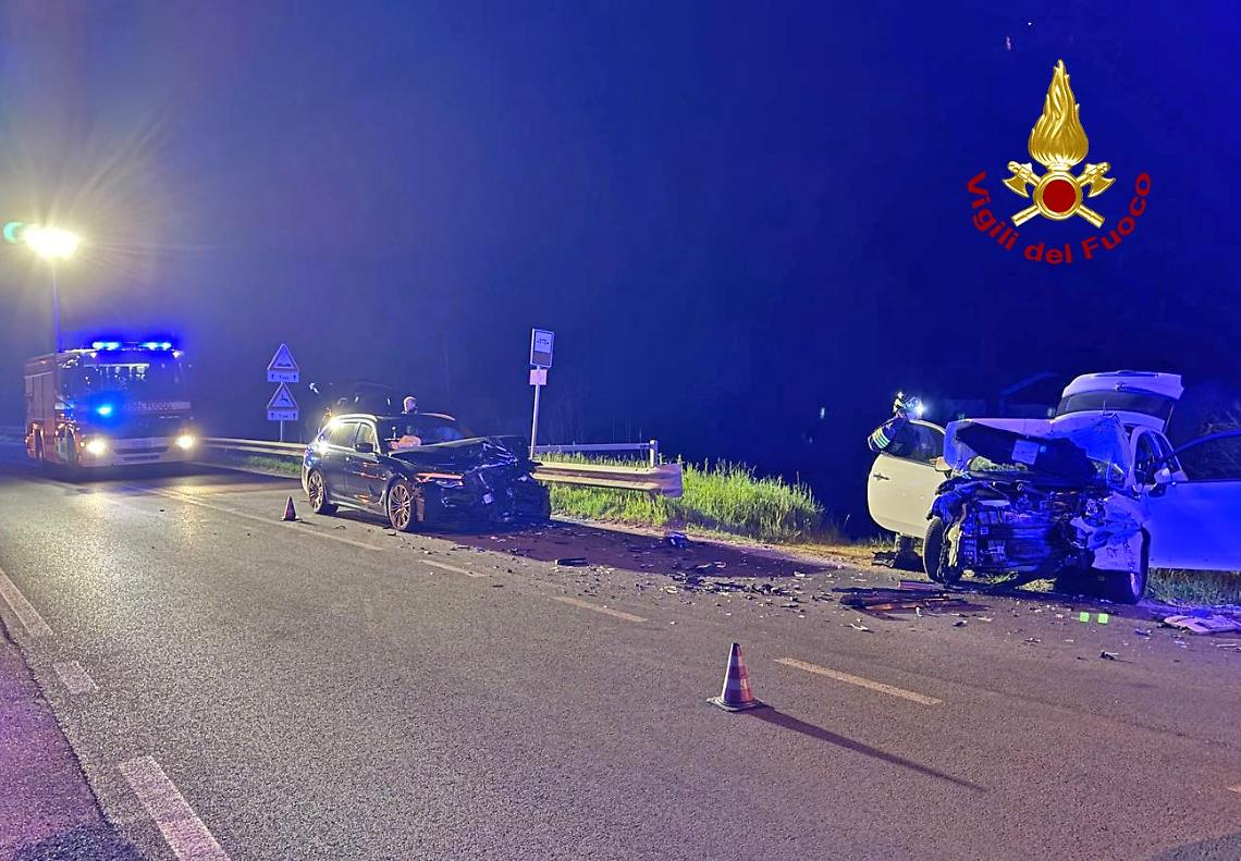 Incidente stradale a Torrebelvicino: scontro tra due auto, un ferito