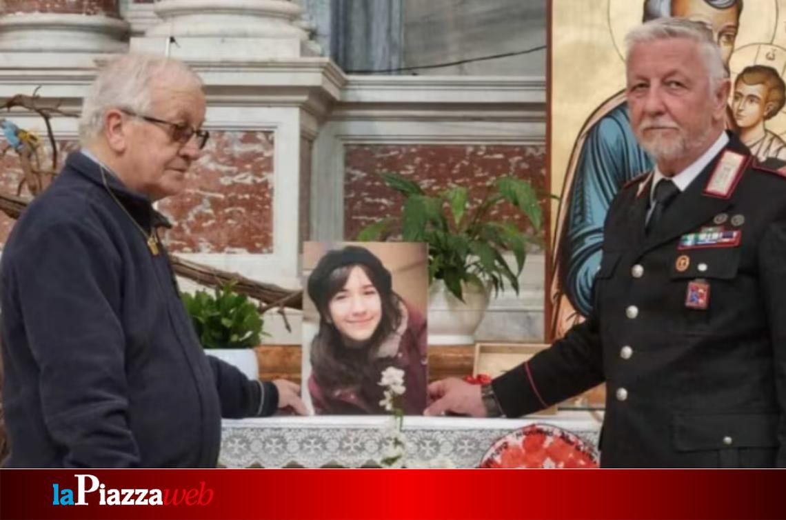 La foto riconsegnata alla chiesa