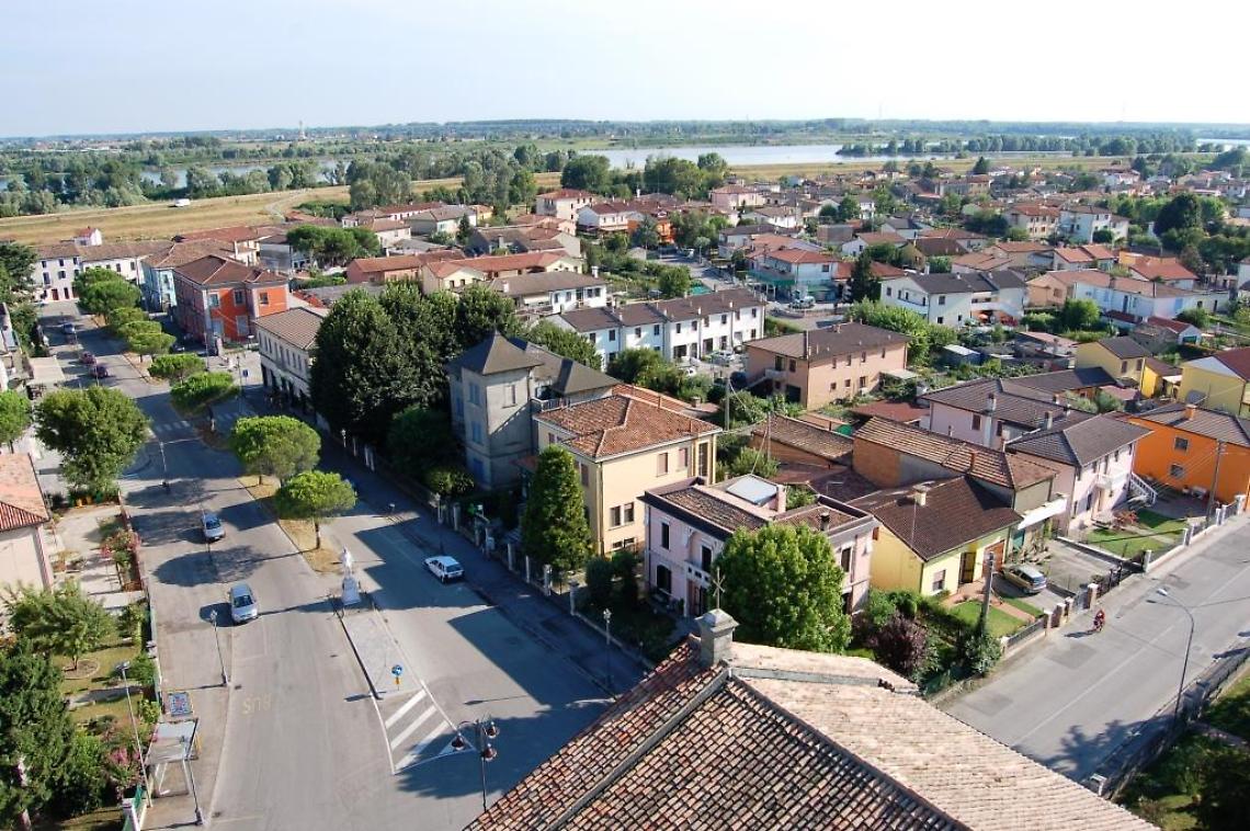 Bottrighe, immagine aerea del centro
