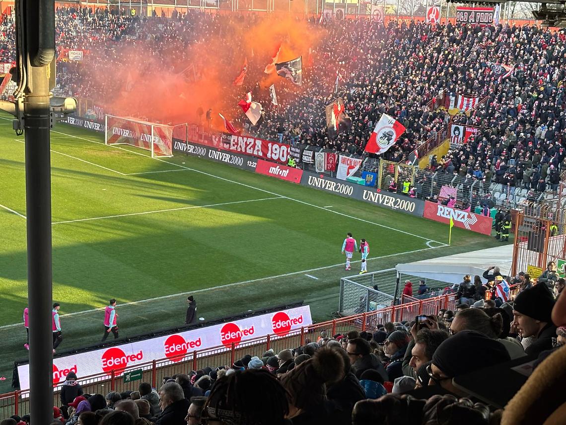 LR Vicenza-Triestina, il Menti c'è: sold out in un’ora per il big match di venerdì