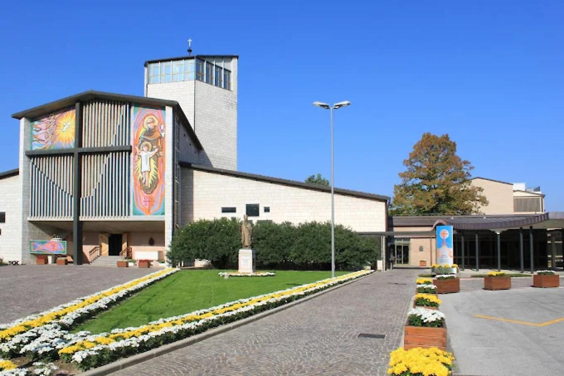 Padova, un taglio che fa bene al cuore: premiati i parrucchieri volontari dell’Opsa