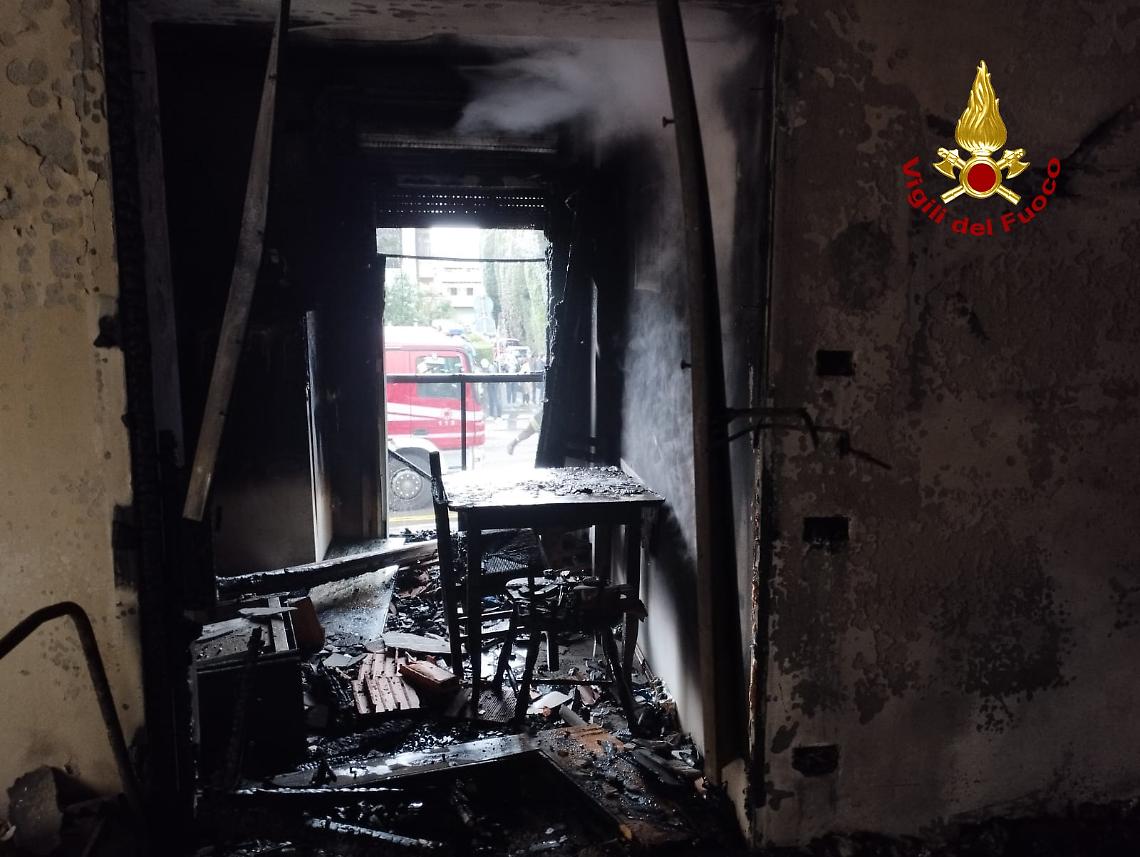 Foto dell'incendio