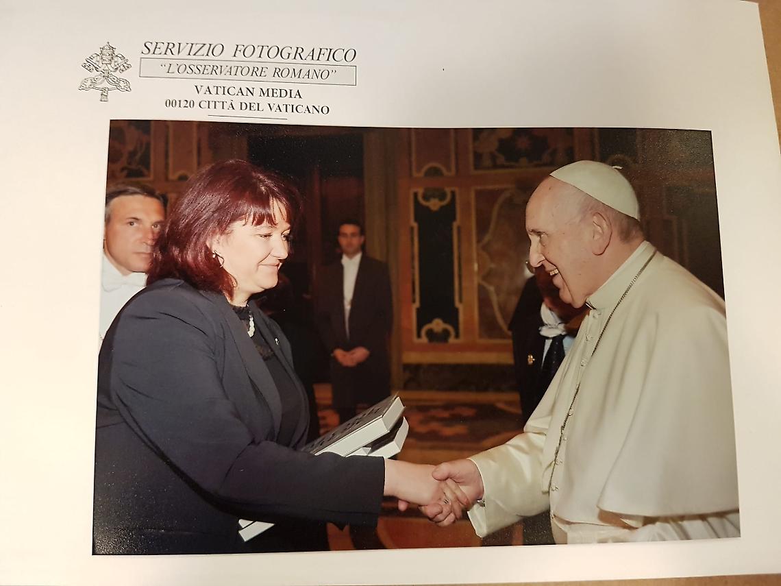 Tiziana Chiorboli con Papa Francesco