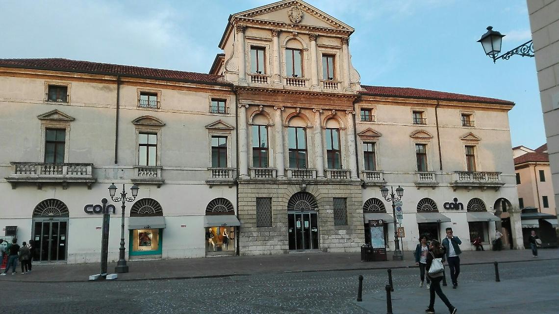 Coin, piano di ristrutturazione in arrivo: futuro incerto per la sede di Vicenza