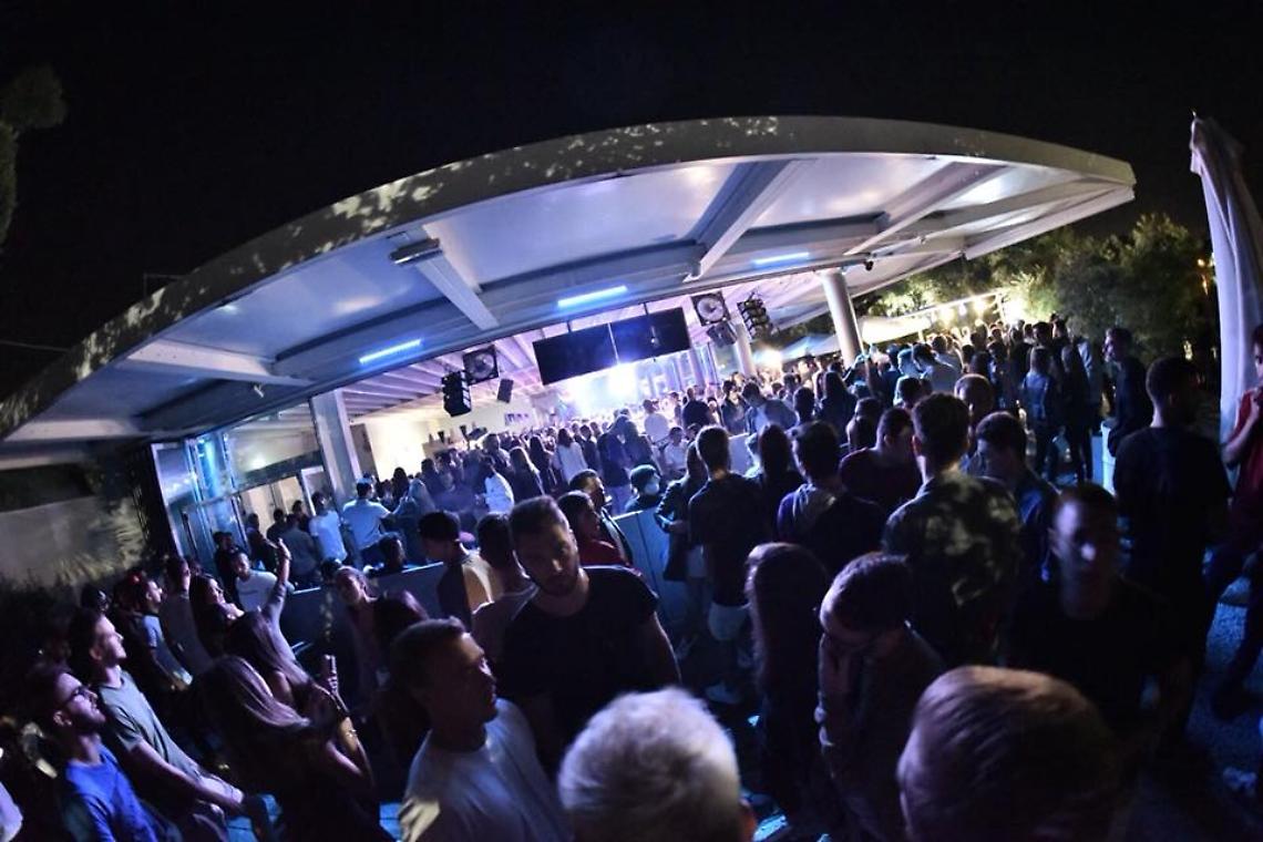 Foto del locale dove è avvenuta la violenza