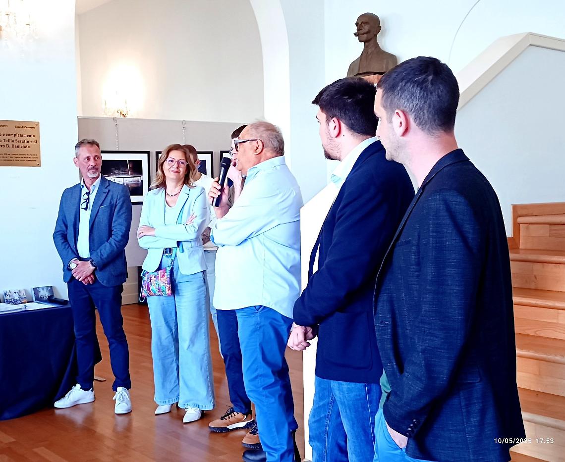 "Storie di ogni giorno": la vita quotidiana diventa arte nella mostra del Fotoclub Cavarzere