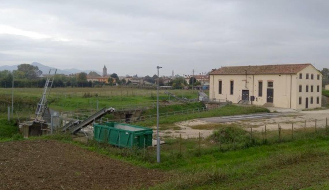 L'idrovora di Due Carrare
