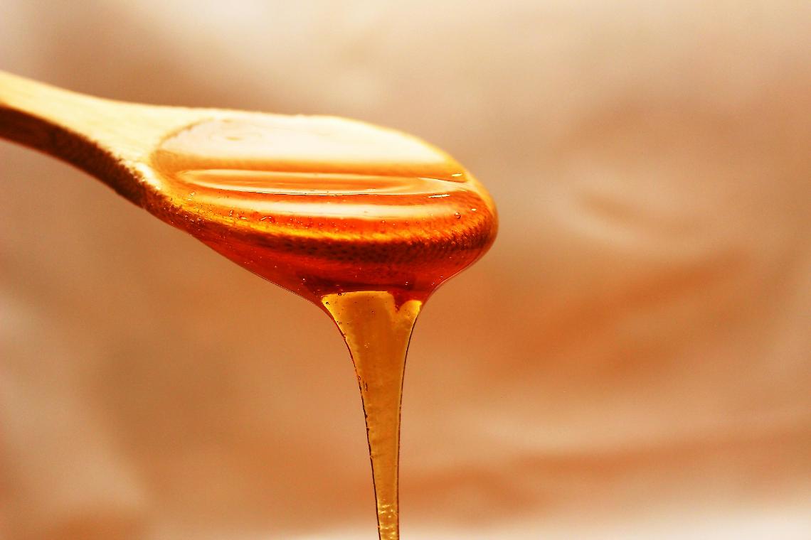Il miele, alleato naturale del benessere: i 10 più efficaci e perché sceglierli