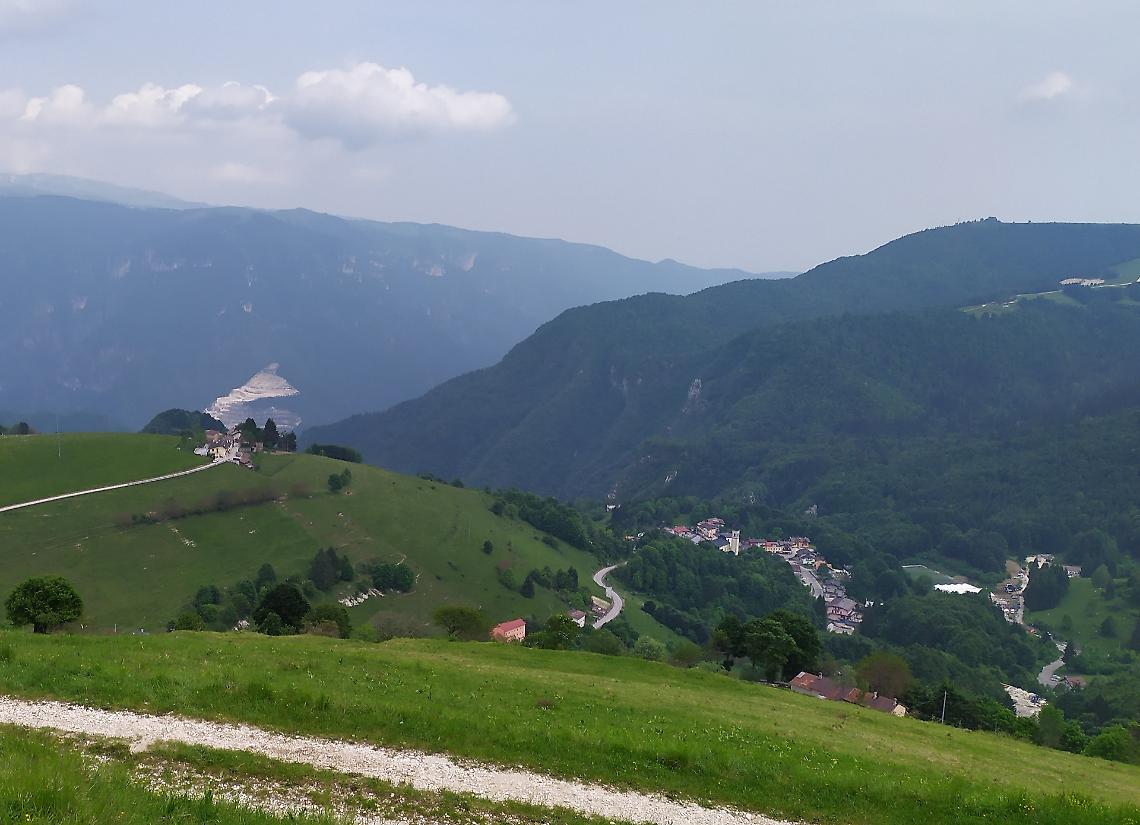 Paura ad Asiago, aereo da turismo precipita durante l’atterraggio