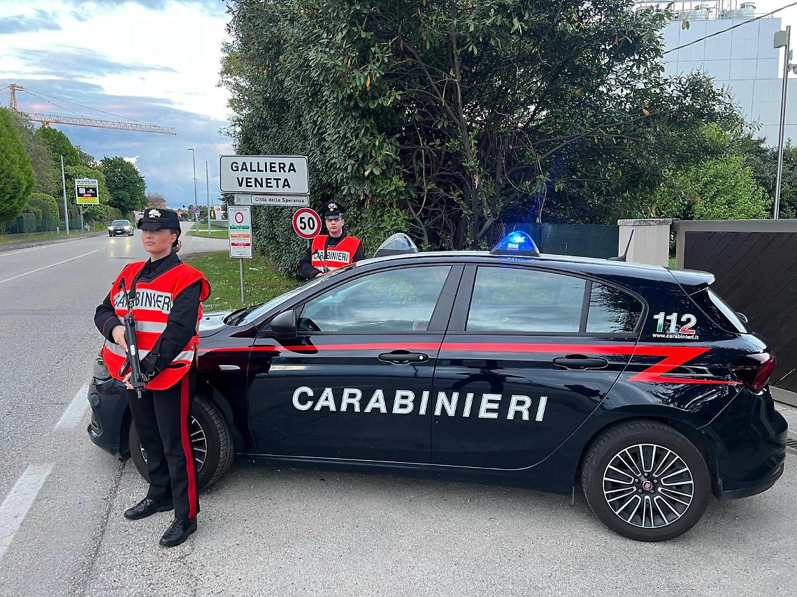 Controlli a tappeto dei Carabinieri nel Cittadellese: quasi 400 persone identificate e un'auto sequestrata