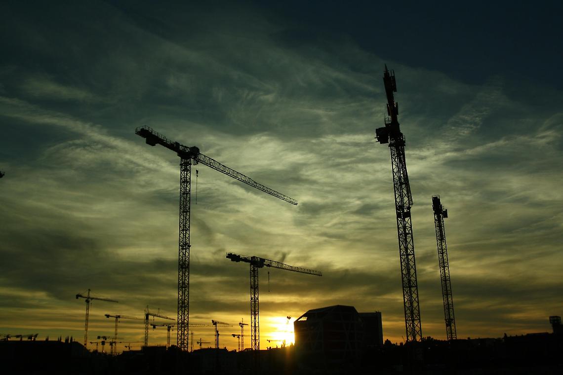 Si insediano abusivamente in cantiere e tentano l'estorsione: tre arrestati a Belluno