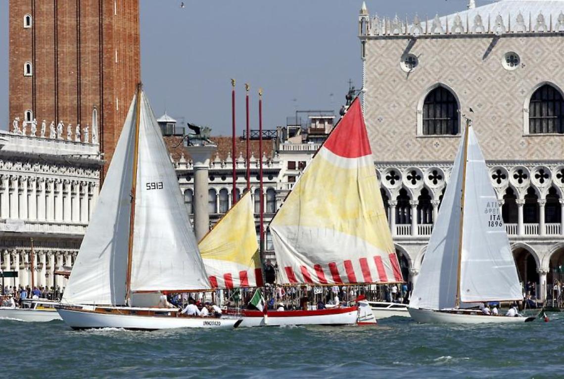 Regata Storica 2025, trionfano Ortica e Colombi: Venezia celebra la sua anima sull’acqua