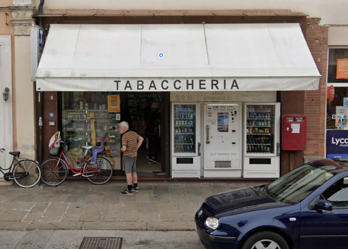 La tabaccheria dove è stata usata la carta di credito