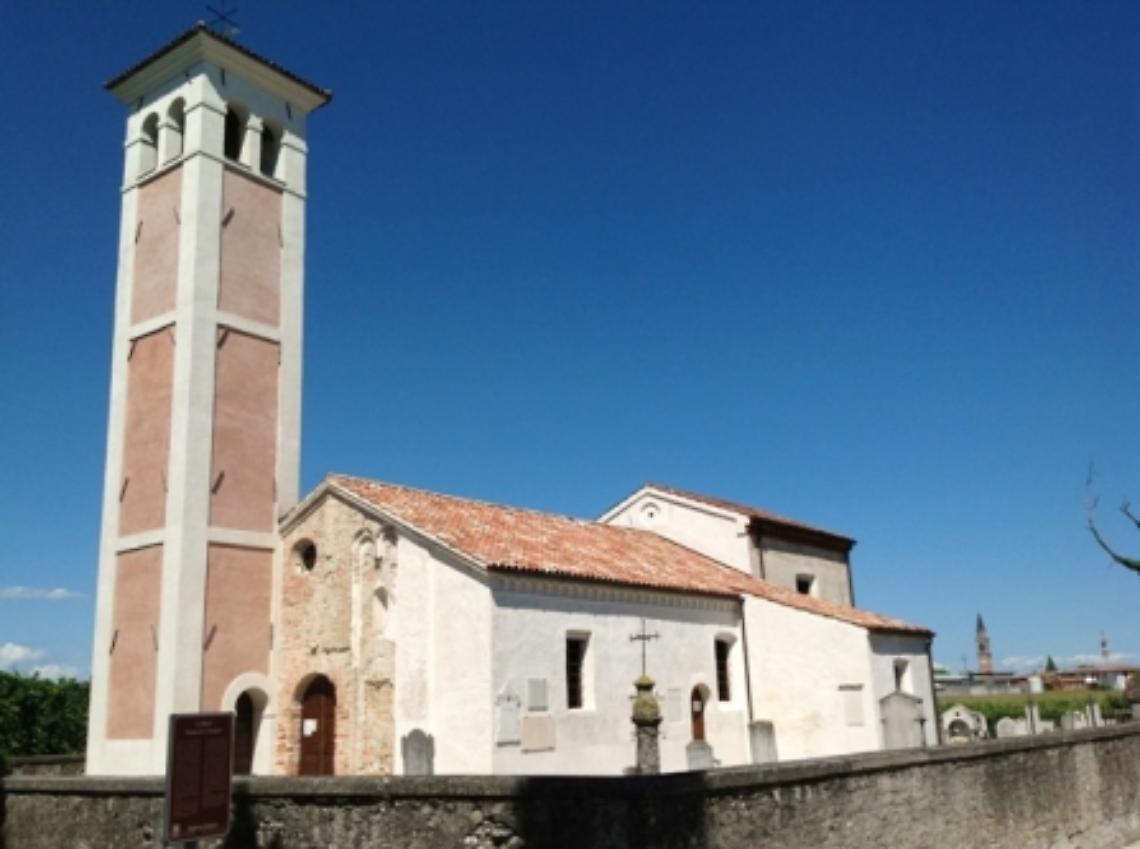 Incendio doloso nella chiesa di San Giorgio, salvata dai residenti