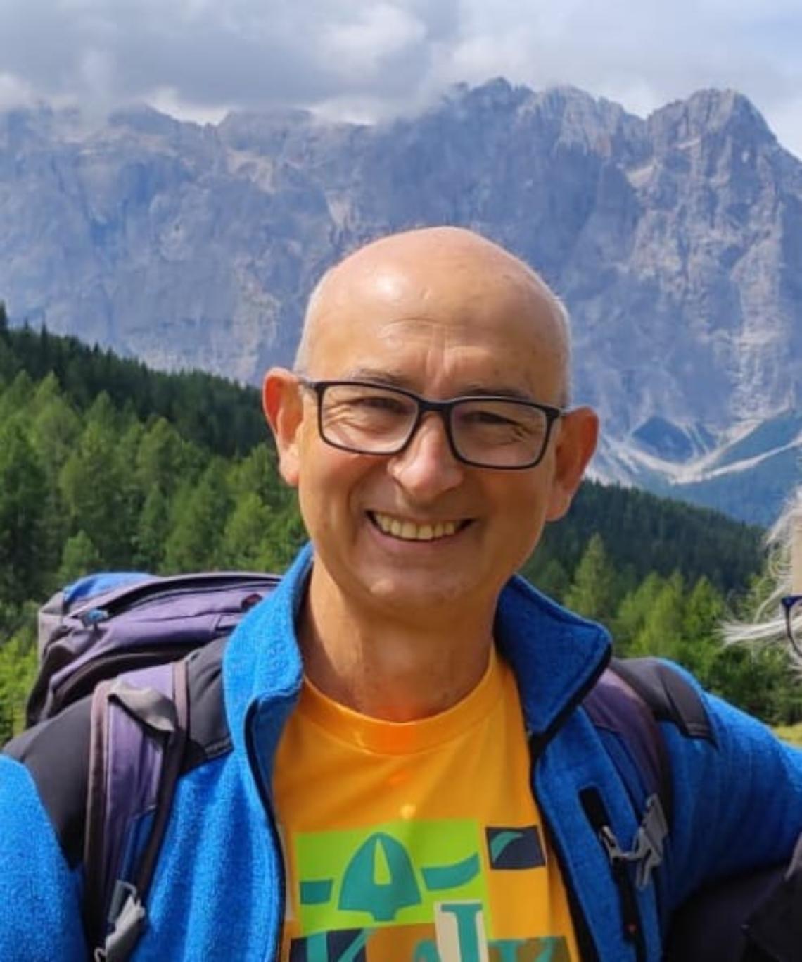 Ricostruire comunità: il volontariato come risposta alla crisi di fiducia