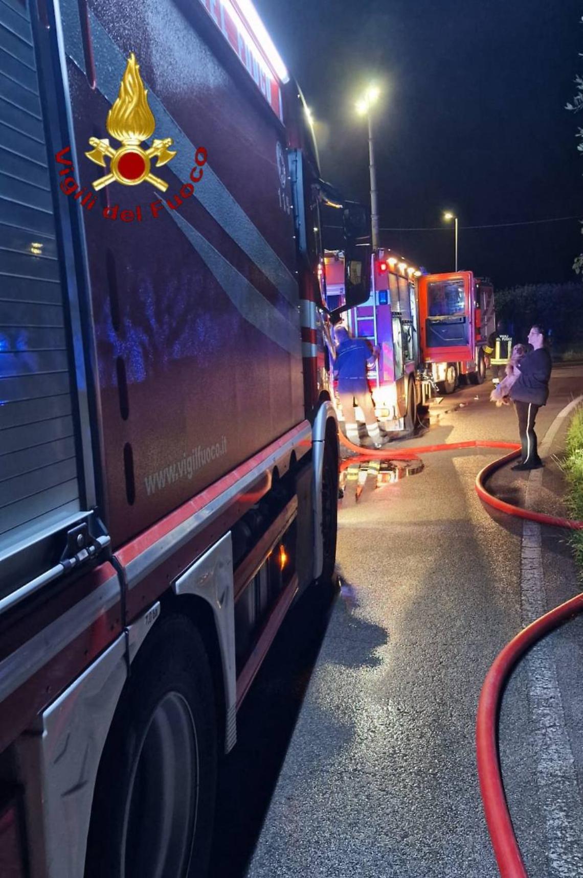 Incendio nella notte a Cappella Maggiore, nessun ferito