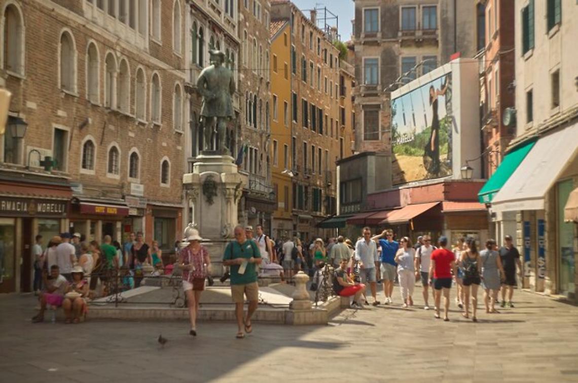 Borseggi in aumento a Venezia: centro storico invaso da ladri, l’allarme dei residenti
