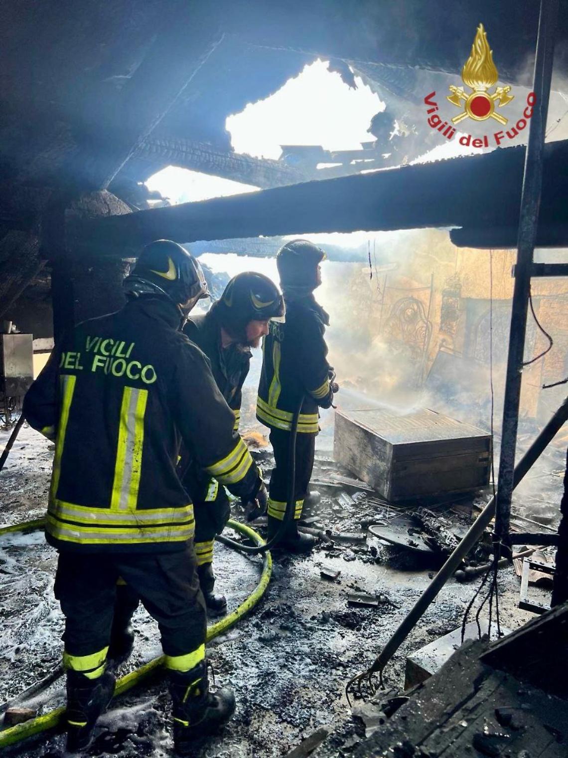 Cornedo Vicentino, incendio in mansarda: uomo lievemente intossicato