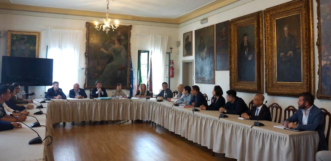 Noale, le imprese guardano alla Cina sulle note del Rigoletto