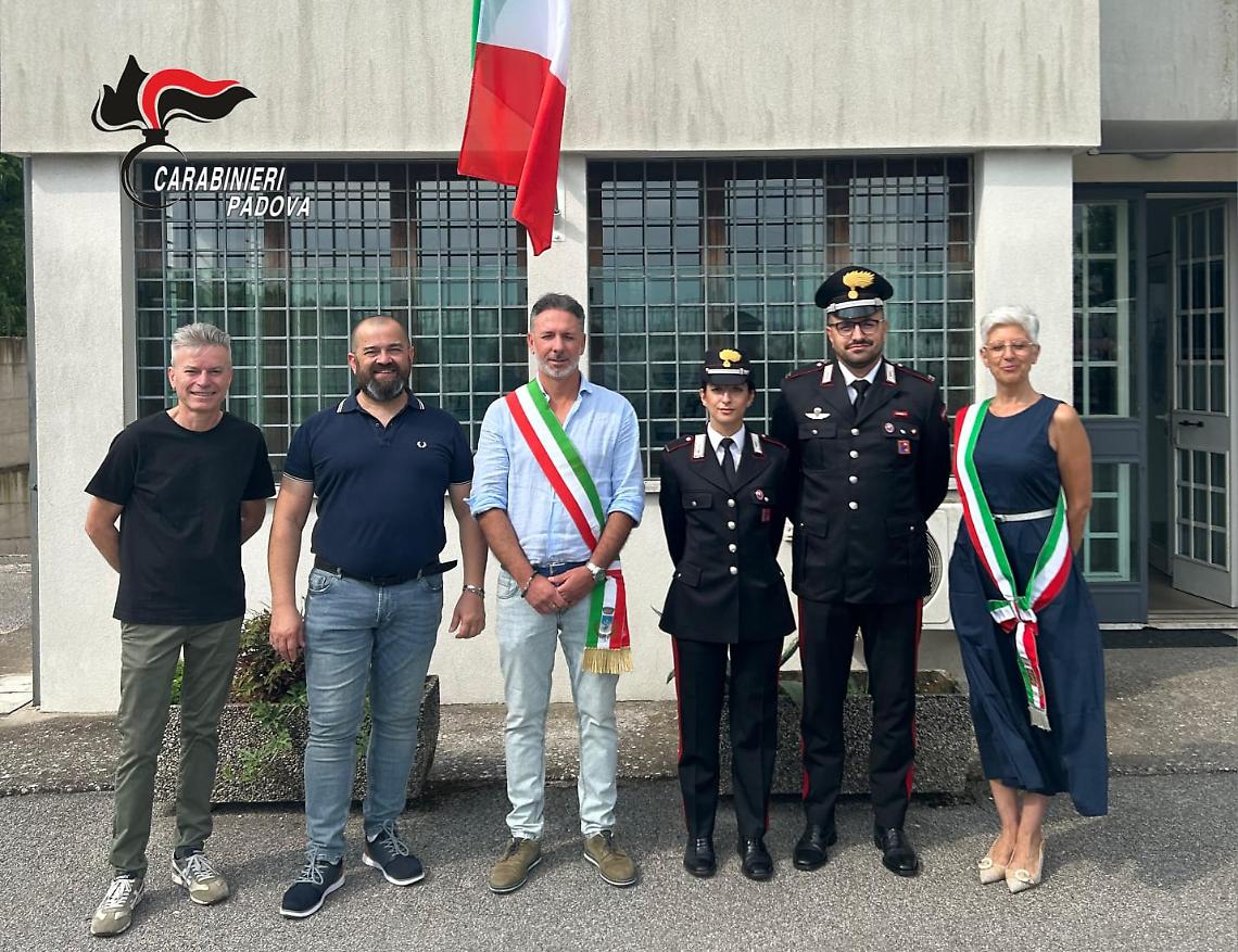 Foto del passaggio d'incarico