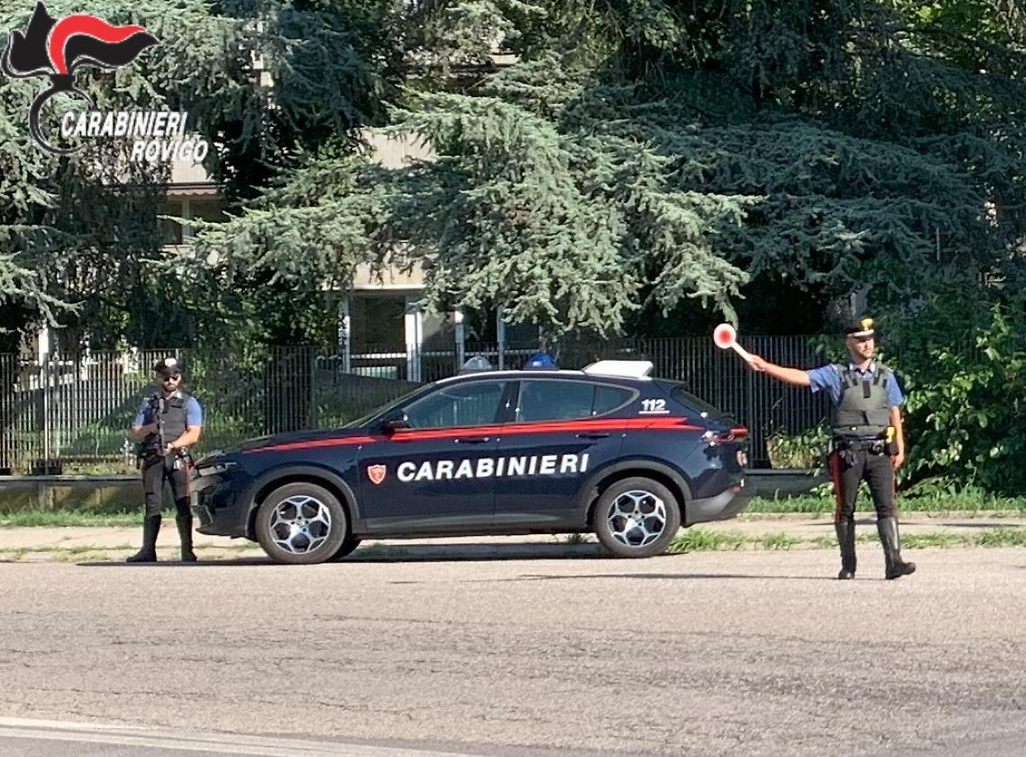 Fermato per un controllo, trasportava un chilo di cocaina: arrestato un uomo nel Rodigino