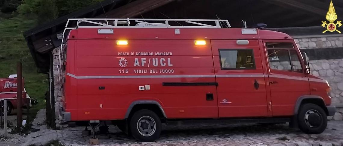  Anziano scompare nella notte, ritrovato all’alba grazie a una maxi operazione di soccorso