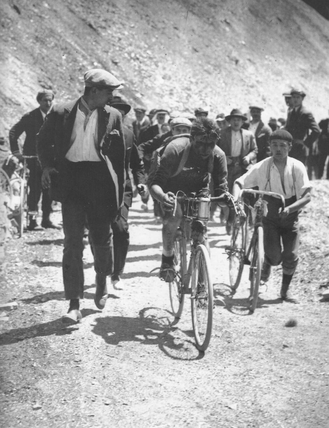 A Colle Umberto una festa in onore di Ottavio Bottecchia: ciclismo, storia e passione