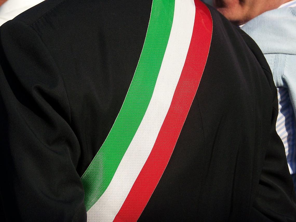 Polesine sotto assedio: 19 episodi di minacce e intimidazioni ai sindaci dal 2010