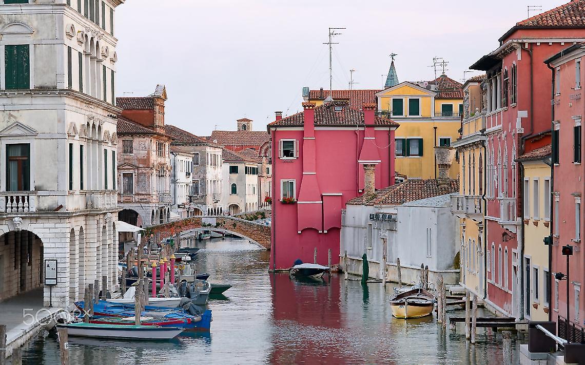 Popolazione in calo da decenni, aumentano i residenti over 65 