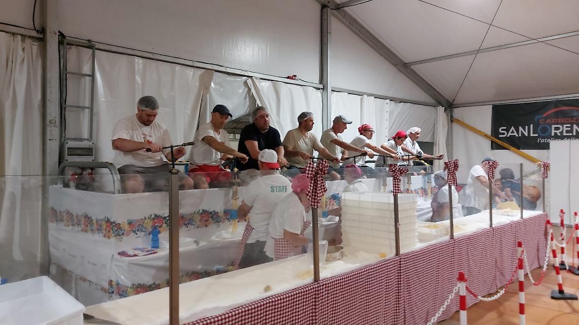 Monterosso celebra San Bartolomeo con la tradizionale sagra dei bigoli al “torcio”