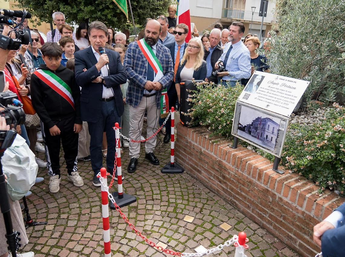L’omaggio a Giorgio Perlasca: “Il suo coraggio è un monito contro l’indifferenza”