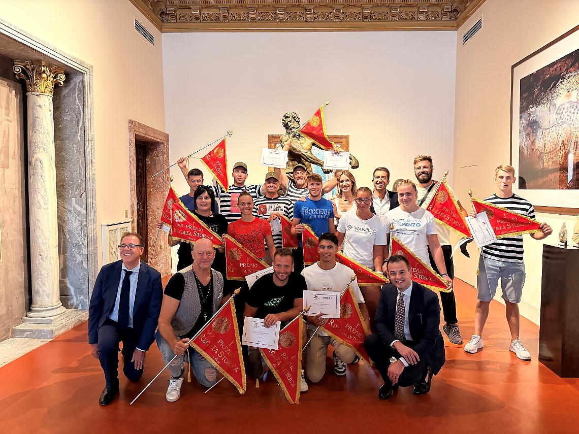 Il Premio Ligabue torna alla Regata Storica: Venezia riscopre una tradizione di sport e cultura
